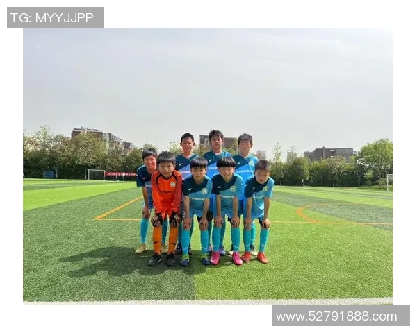 南京足球队精英赛精彩配合分析与表现评述