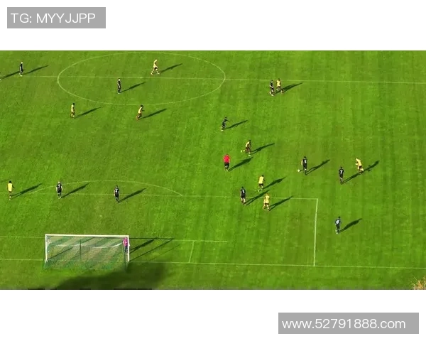 足球明星的传奇人生与场上风采的完美结合探秘 足球明星的传奇人生与场上风采的完美结合探秘